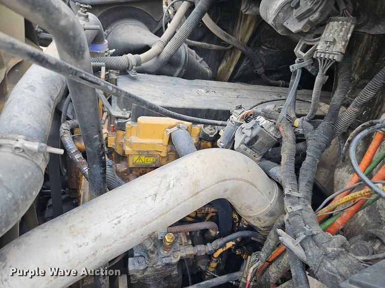 image for item LM9064 2006 International 7600 SBA  dump truck