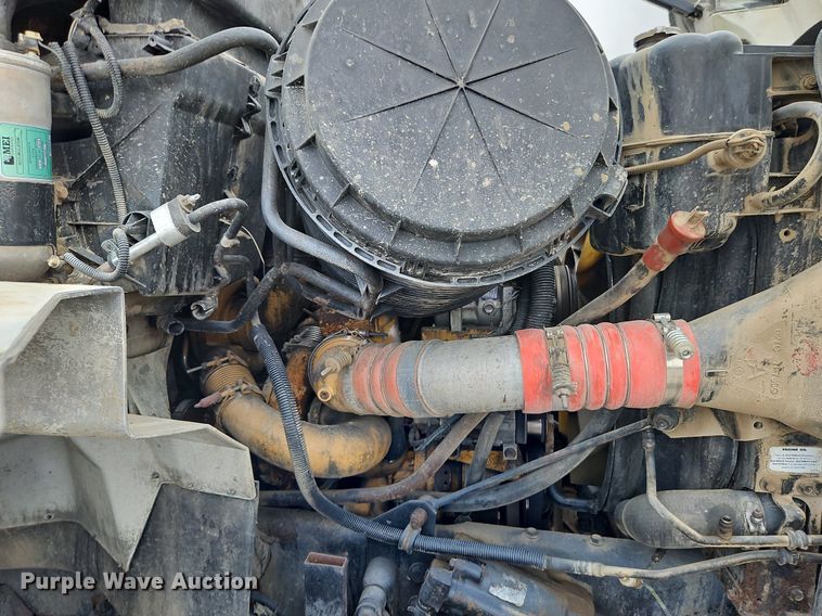 image for item LM9064 2006 International 7600 SBA  dump truck