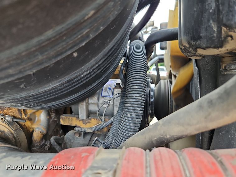 image for item LM9064 2006 International 7600 SBA  dump truck