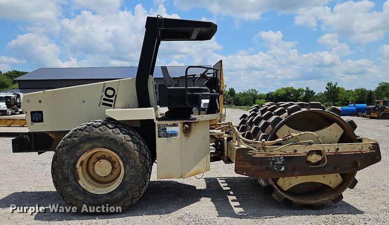 image for item LM9067 2000 Ingersoll Rand SD-110F  single drum vibratory roller