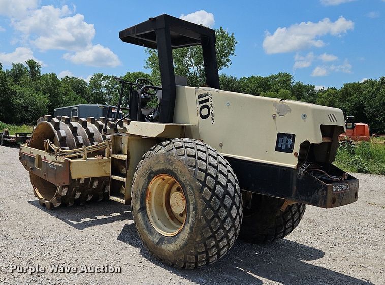 image for item LM9067 2000 Ingersoll Rand SD-110F  single drum vibratory roller