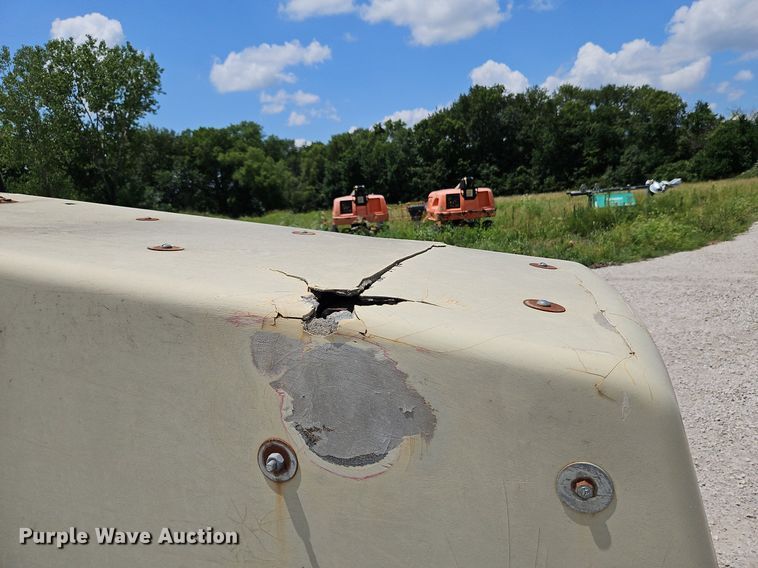 image for item LM9067 2000 Ingersoll Rand SD-110F  single drum vibratory roller