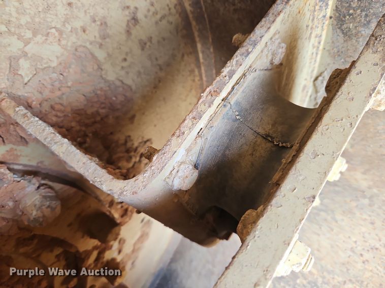 image for item LM9067 2000 Ingersoll Rand SD-110F  single drum vibratory roller