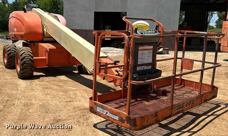 image for item LN9277 1997 JLG 600S  boom lift