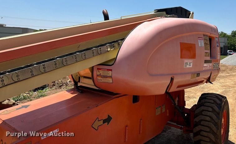 image for item LN9277 1997 JLG 600S  boom lift