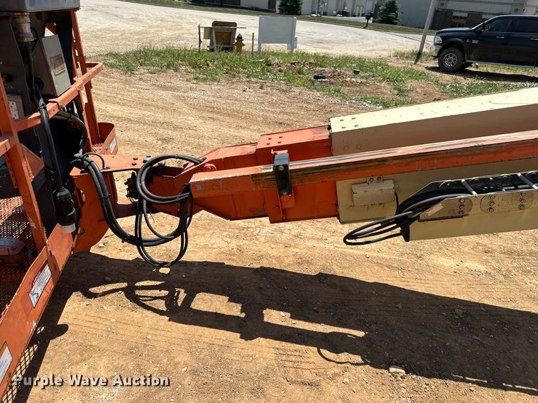 image for item LN9277 1997 JLG 600S  boom lift