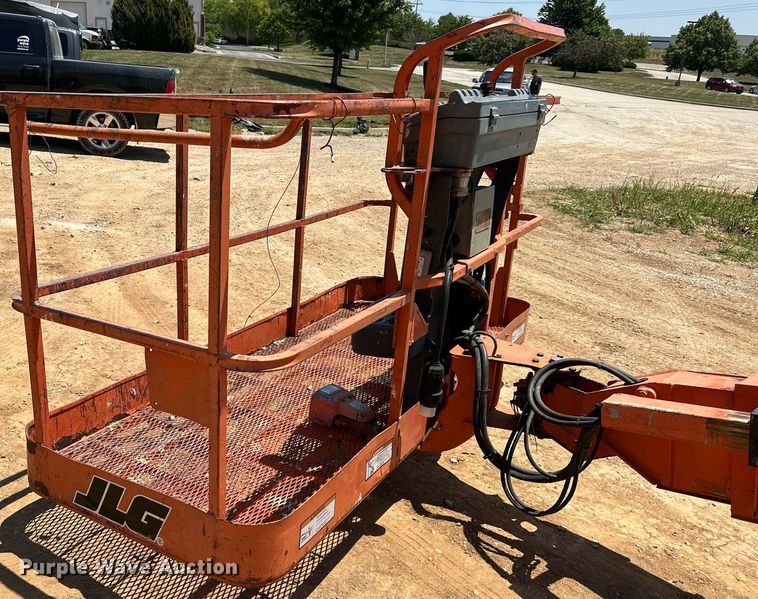 image for item LN9277 1997 JLG 600S  boom lift