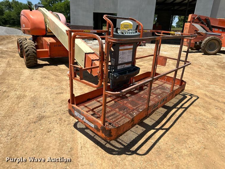 image for item LN9277 1997 JLG 600S  boom lift
