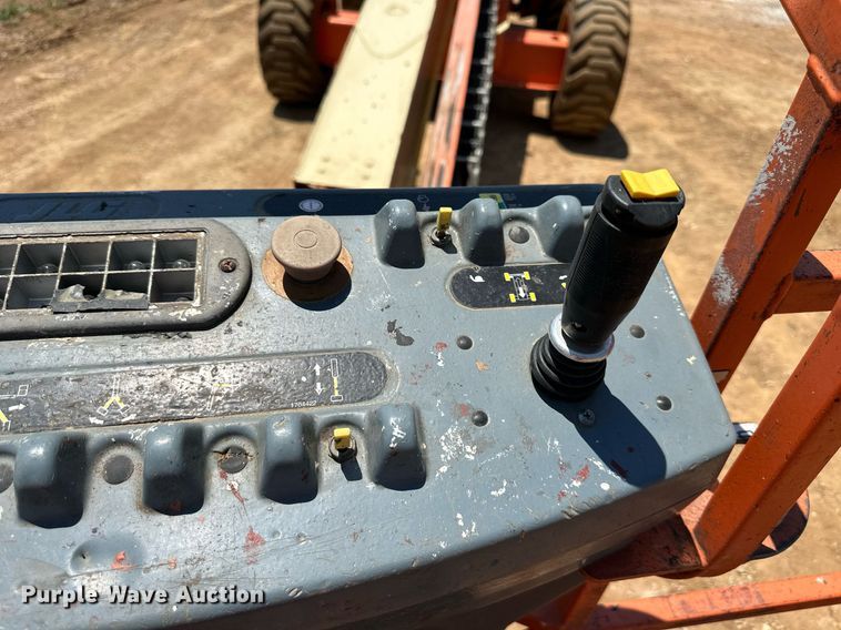 image for item LN9277 1997 JLG 600S  boom lift