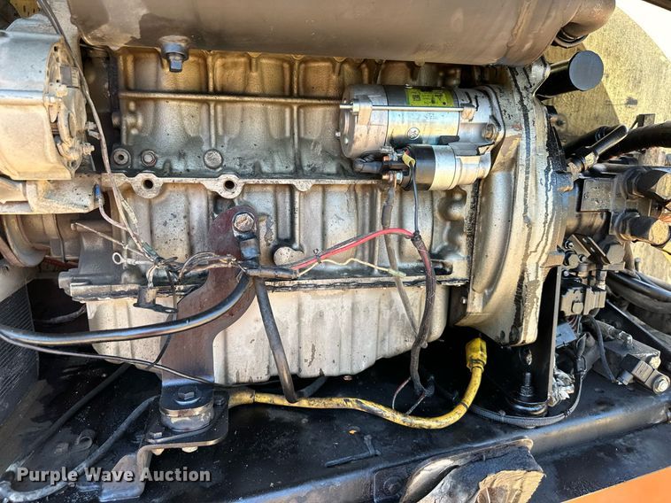 image for item LN9277 1997 JLG 600S  boom lift