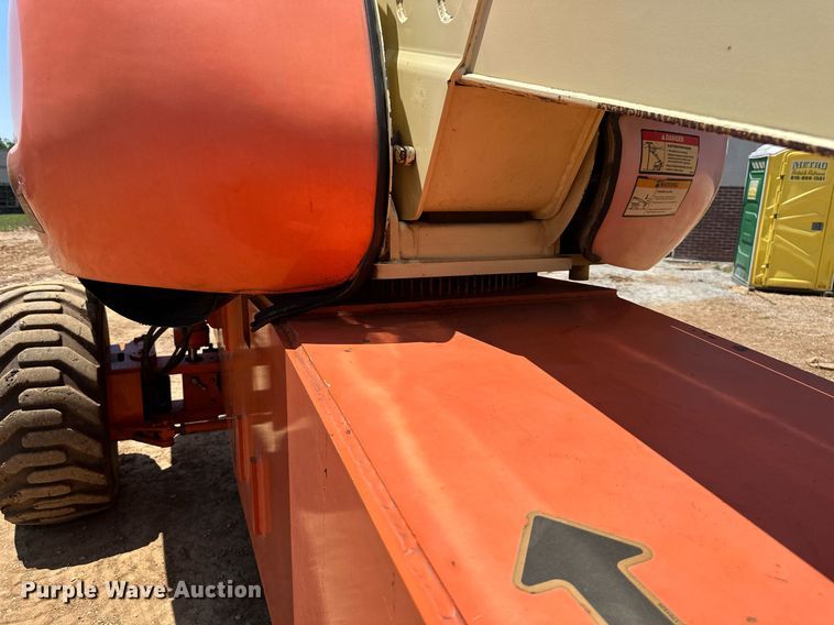 image for item LN9277 1997 JLG 600S  boom lift