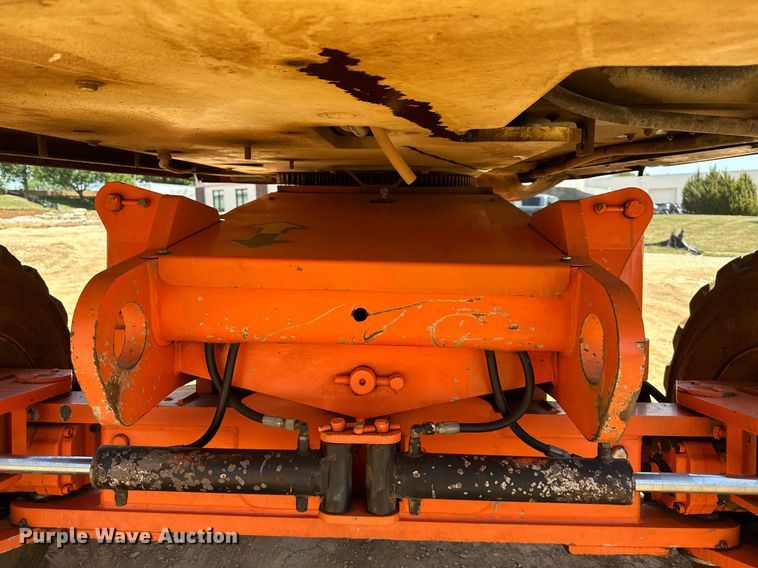 image for item LN9277 1997 JLG 600S  boom lift
