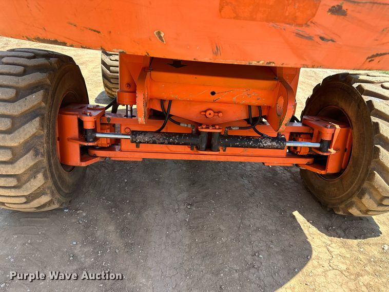 image for item LN9277 1997 JLG 600S  boom lift