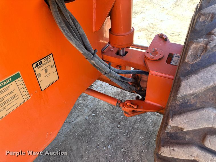 image for item LN9277 1997 JLG 600S  boom lift