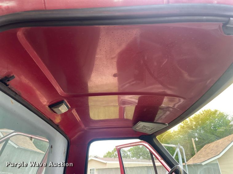 image for item LS9298 1984 Ford F700  dump truck