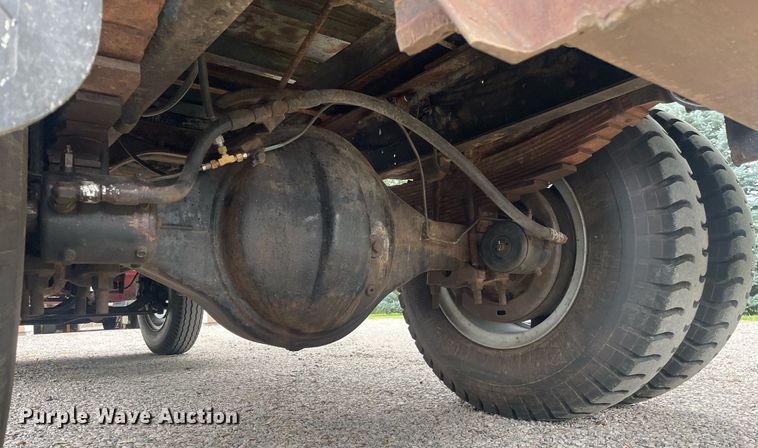 image for item LS9298 1984 Ford F700  dump truck