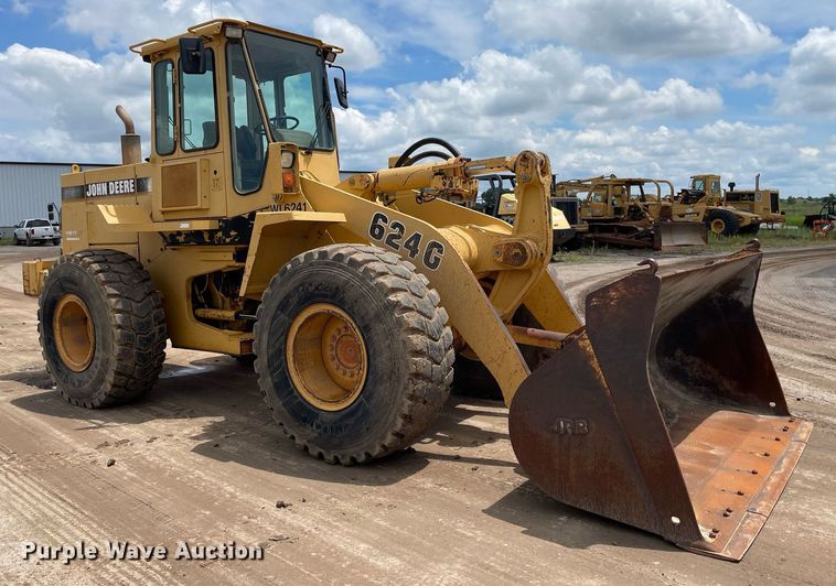 image for item LS9328 1995 John Deere 624G  wheel loader