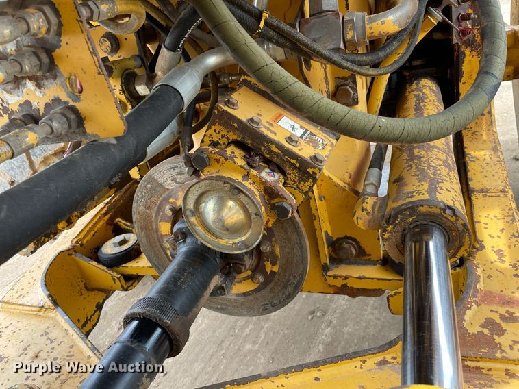 image for item LS9328 1995 John Deere 624G  wheel loader