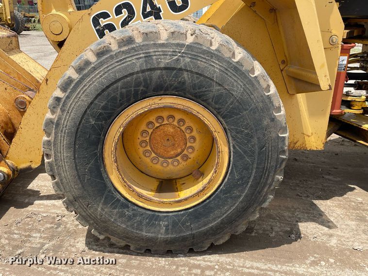 image for item LS9328 1995 John Deere 624G  wheel loader