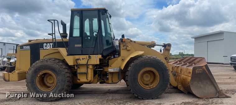 image for item LS9329 1998 Caterpillar 950G  wheel loader