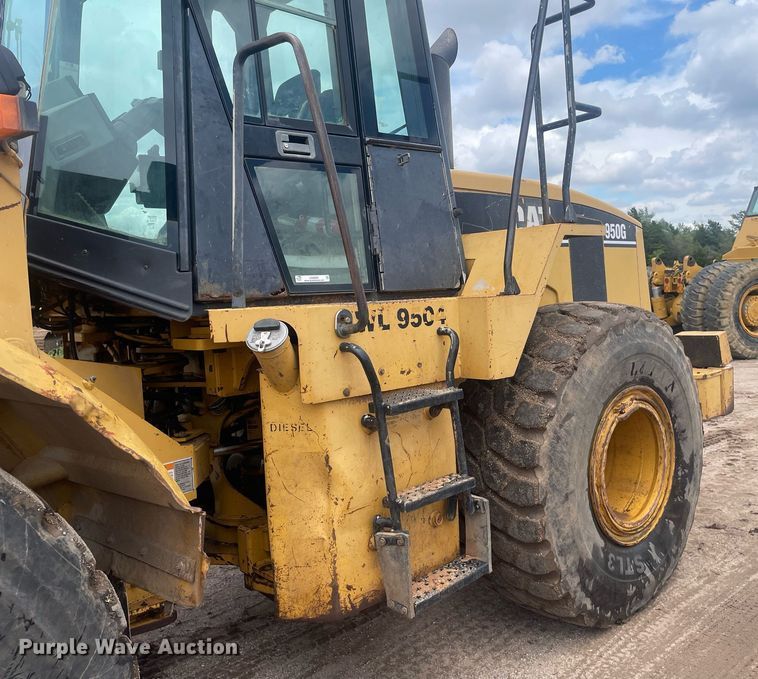 image for item LS9329 1998 Caterpillar 950G  wheel loader