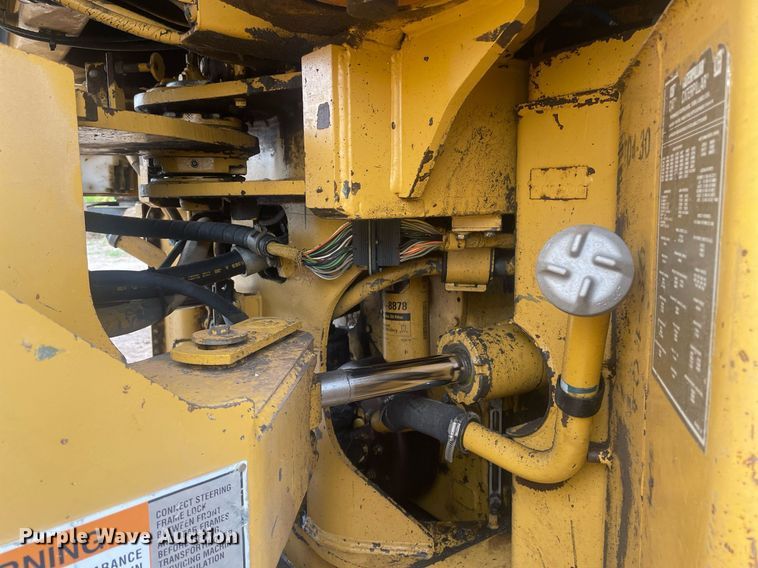 image for item LS9329 1998 Caterpillar 950G  wheel loader