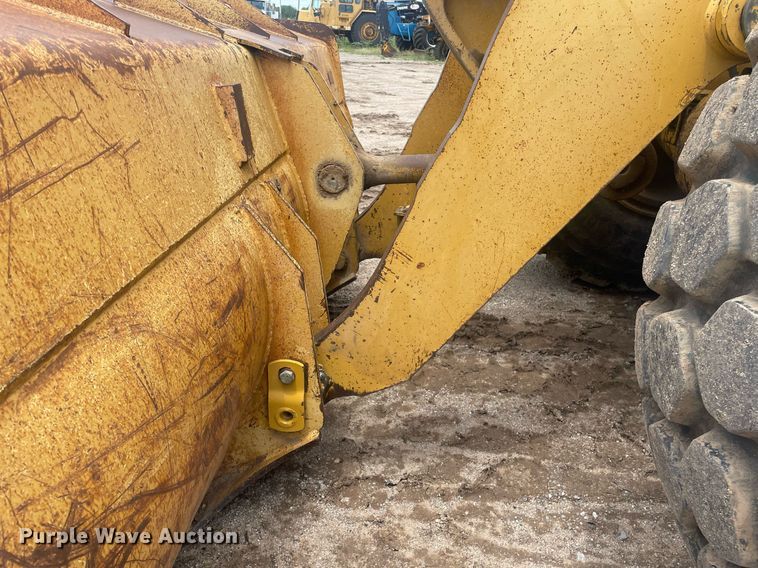 image for item LS9329 1998 Caterpillar 950G  wheel loader