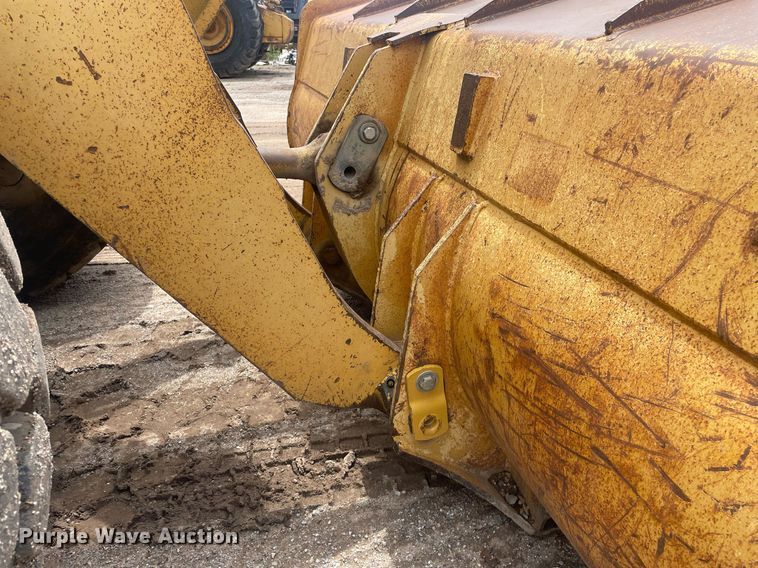image for item LS9329 1998 Caterpillar 950G  wheel loader