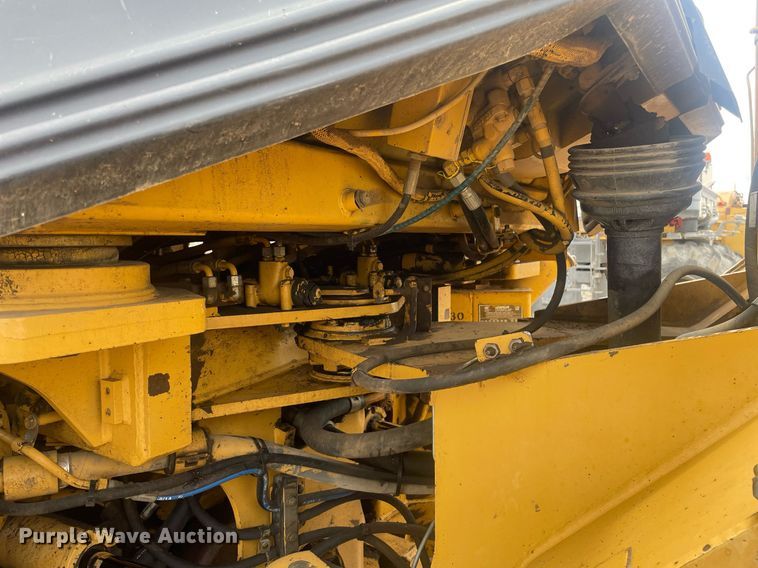 image for item LS9329 1998 Caterpillar 950G  wheel loader