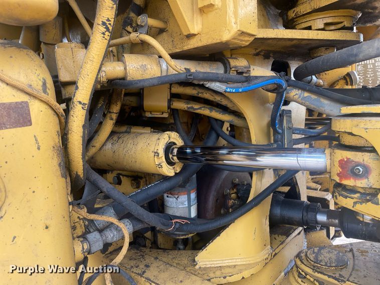 image for item LS9329 1998 Caterpillar 950G  wheel loader