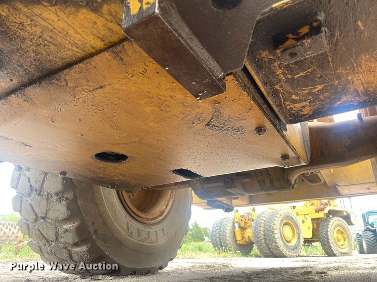 image for item LS9329 1998 Caterpillar 950G  wheel loader