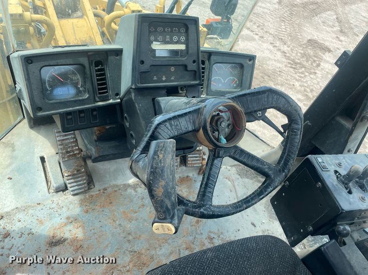 image for item LS9329 1998 Caterpillar 950G  wheel loader