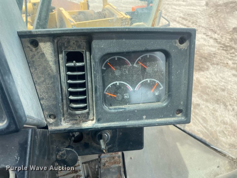 image for item LS9329 1998 Caterpillar 950G  wheel loader