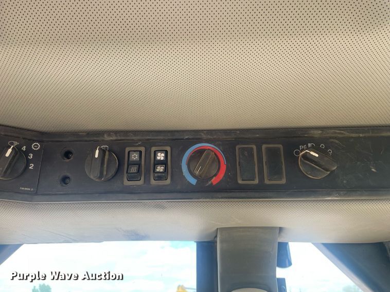 image for item LS9329 1998 Caterpillar 950G  wheel loader