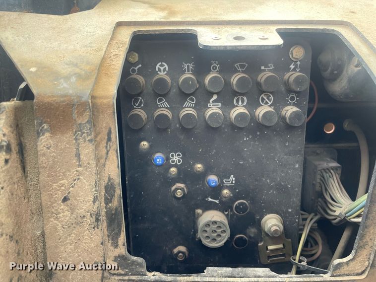 image for item LS9329 1998 Caterpillar 950G  wheel loader