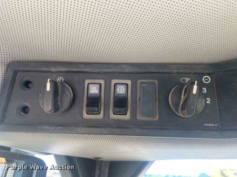 image for item LS9329 1998 Caterpillar 950G  wheel loader