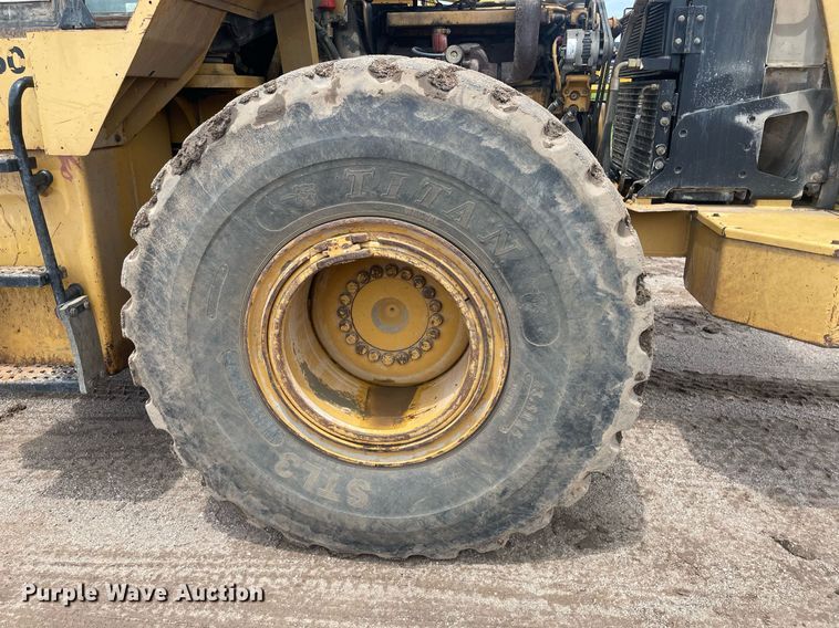 image for item LS9329 1998 Caterpillar 950G  wheel loader