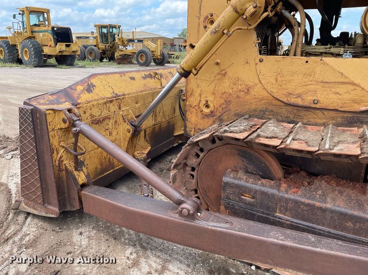 image for item LS9330 1988 Dresser TD15E  dozer