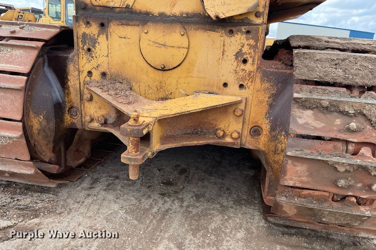 image for item LS9330 1988 Dresser TD15E  dozer