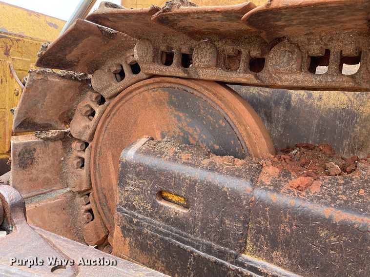 image for item LS9330 1988 Dresser TD15E  dozer