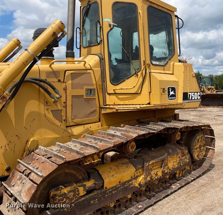 image for item LS9331 1996 John Deere 750C  dozer
