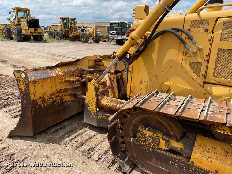 image for item LS9331 1996 John Deere 750C  dozer