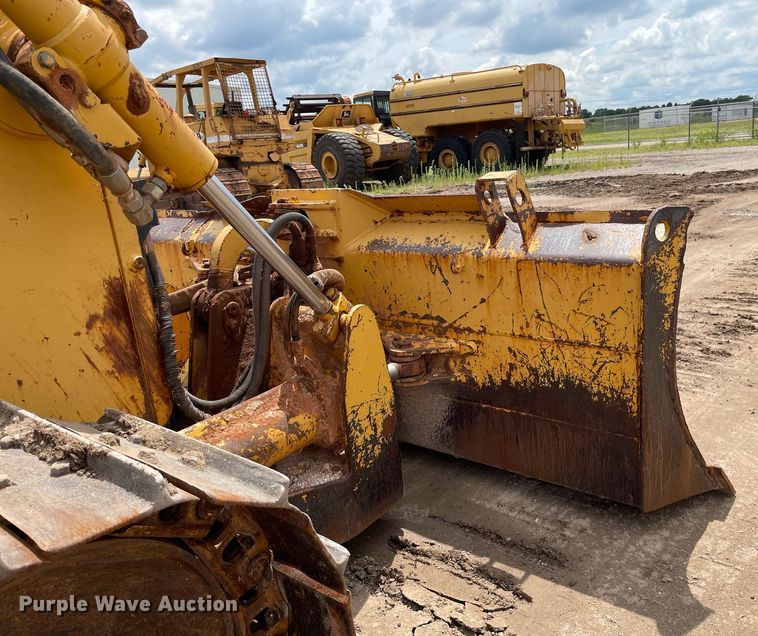 image for item LS9331 1996 John Deere 750C  dozer