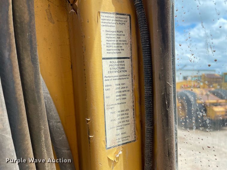 image for item LS9331 1996 John Deere 750C  dozer