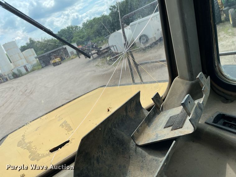 image for item LS9332 2000 Caterpillar D300E Series II  water wagon