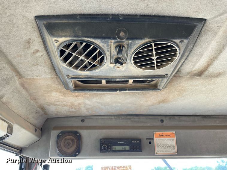 image for item LS9332 2000 Caterpillar D300E Series II  water wagon