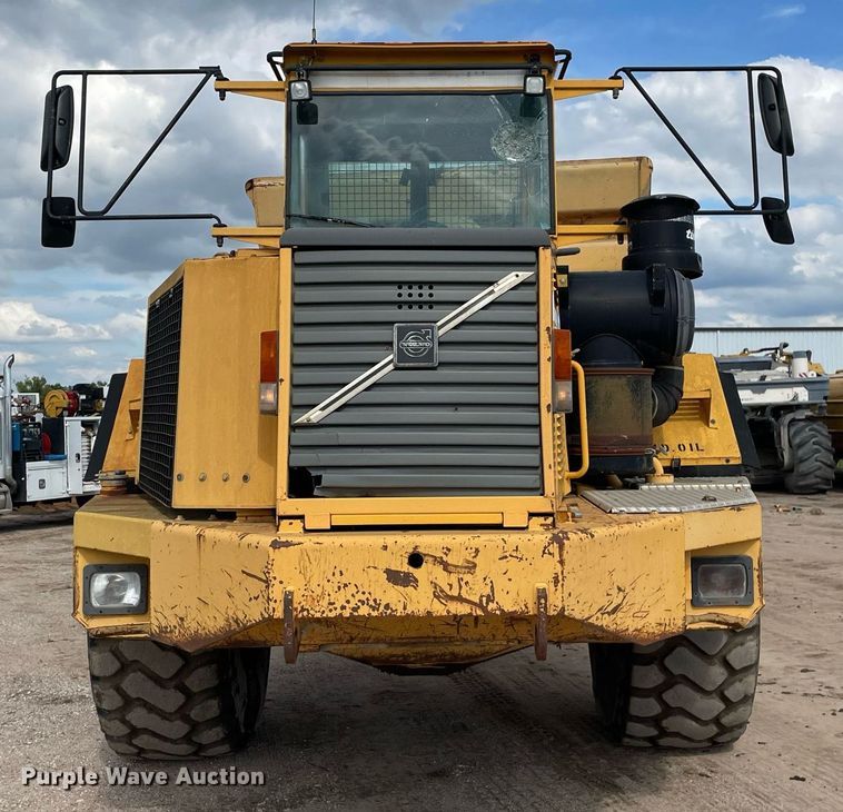 image for item LS9333 1998 Volvo A35C  haul truck