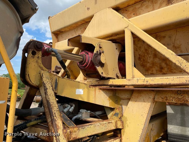 image for item LS9333 1998 Volvo A35C  haul truck