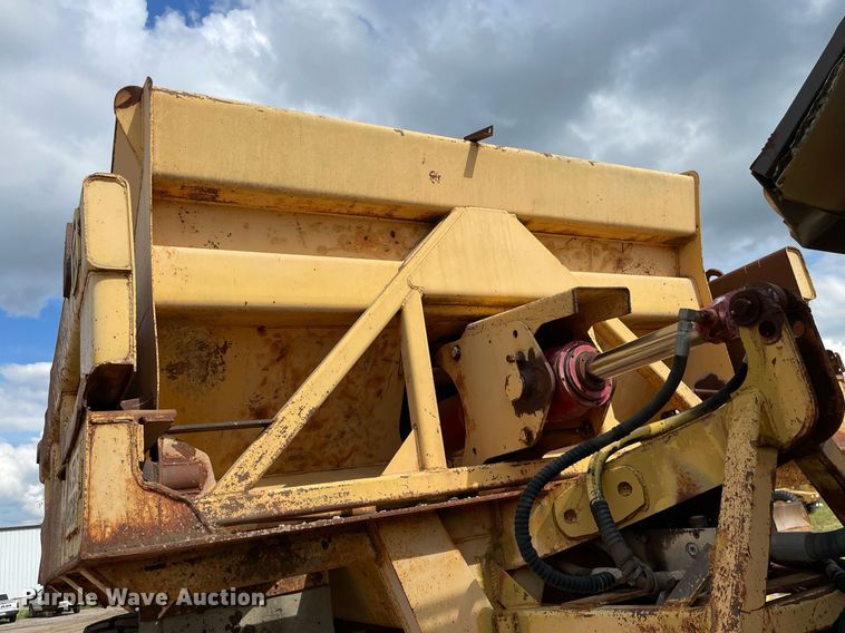 image for item LS9333 1998 Volvo A35C  haul truck