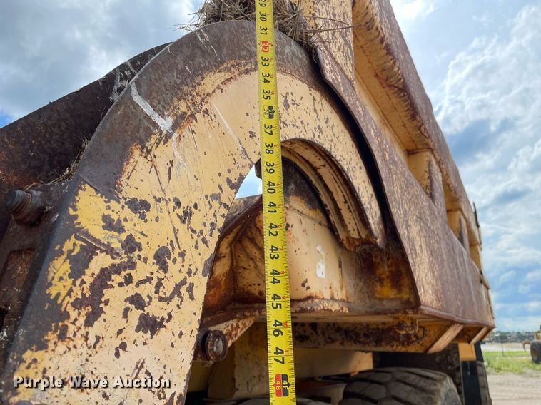 image for item LS9333 1998 Volvo A35C  haul truck